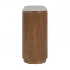 Console polyvalente mince avec étagère ouverte et grain de bois élégant pour le salon