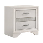 Chambre Corbin avec 2 tables de chevet et commode